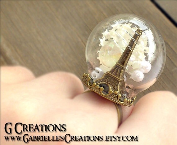 Eiffel Tower Globe Ring Christmas gift - Paris Snow Globe Glass Jewelry - Bronze Crown Ring - Glass Dome Romantic Ring - Terrarium