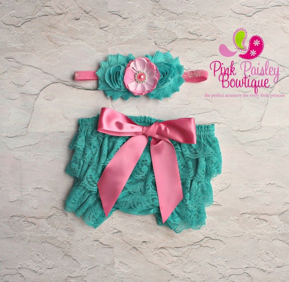 Newborn Headband and Bloomers- Newborn Photo Outfit- Baby Headband and Bloomer Lace diaper cover- Cake smash outfit-Ruffle Baby Diaper cover