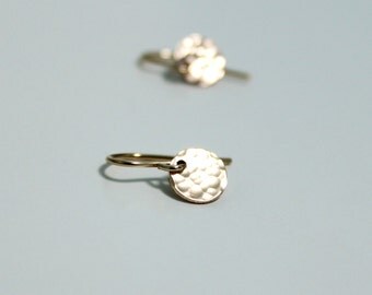 Tiny Dot Earrings, Gold Disc Earrings, Hammered Disc Earrings, Delicate Earrings, Dainty Earrings, Petite Jewelry, Simple Gold Earrings