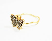 2 Pcs Antiqued Gold Raised Wing Butterfly Pendants With Top Hang Ring – Brass Jewelry Stampings