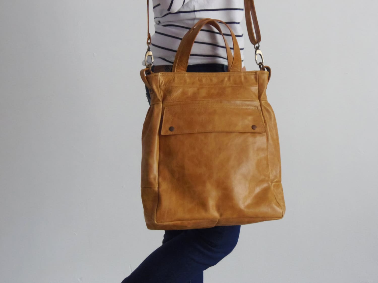 leather tote backpack convertible