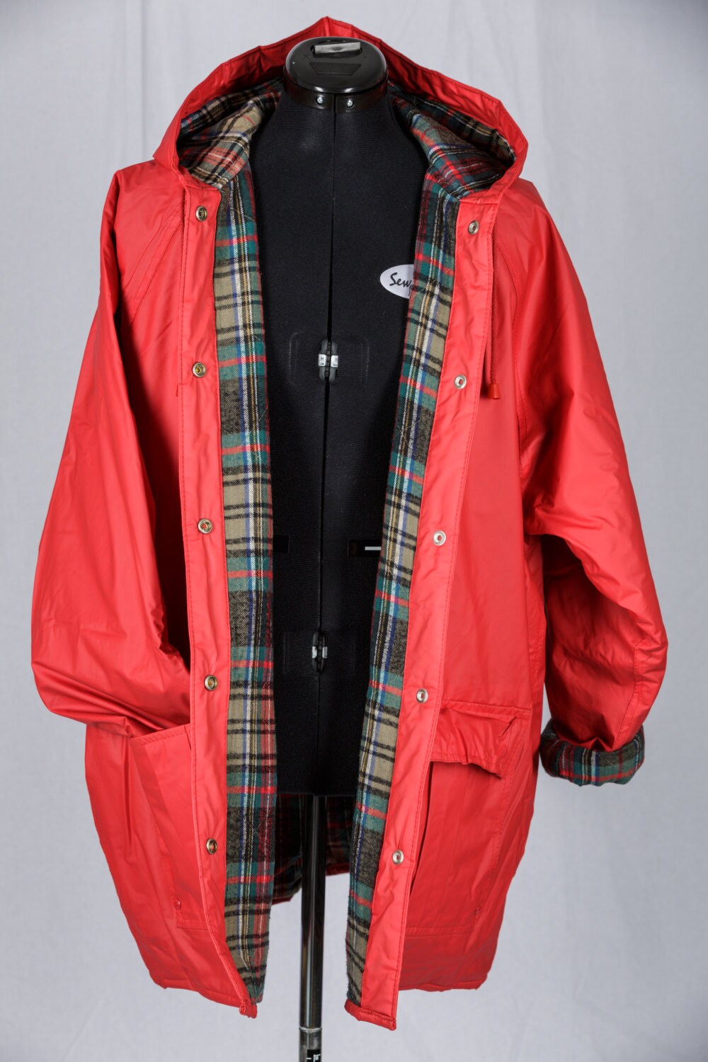 Unisex red vintage raincoat with hood and tartan lining