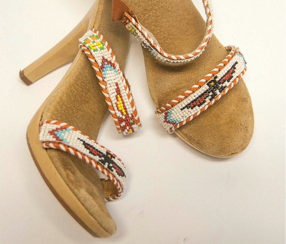 Native American Beaded High Heel Sandals 6.5 70s does 40s