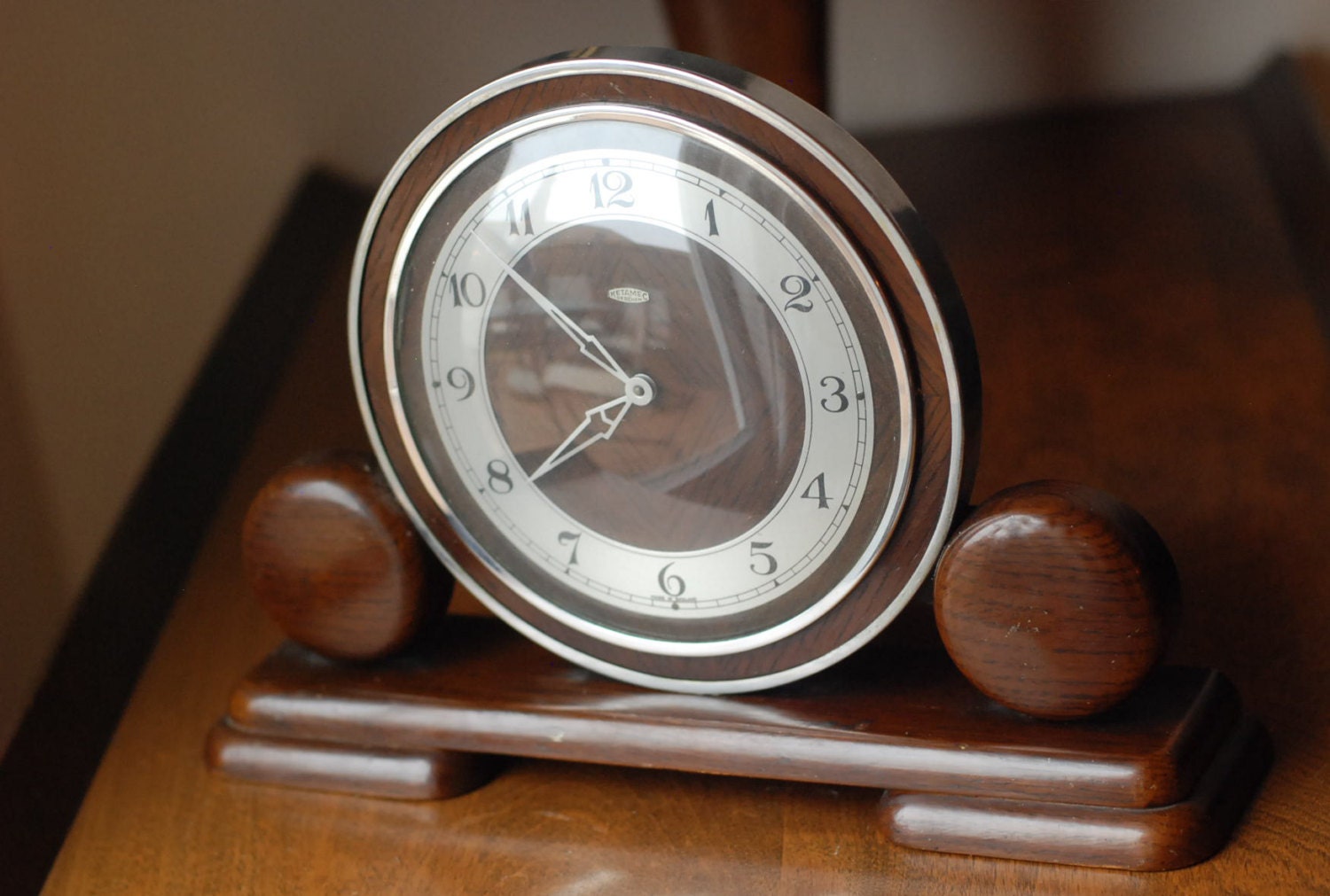 Art Deco Metamec Dereham Mantel windup CLOCK oak made in
