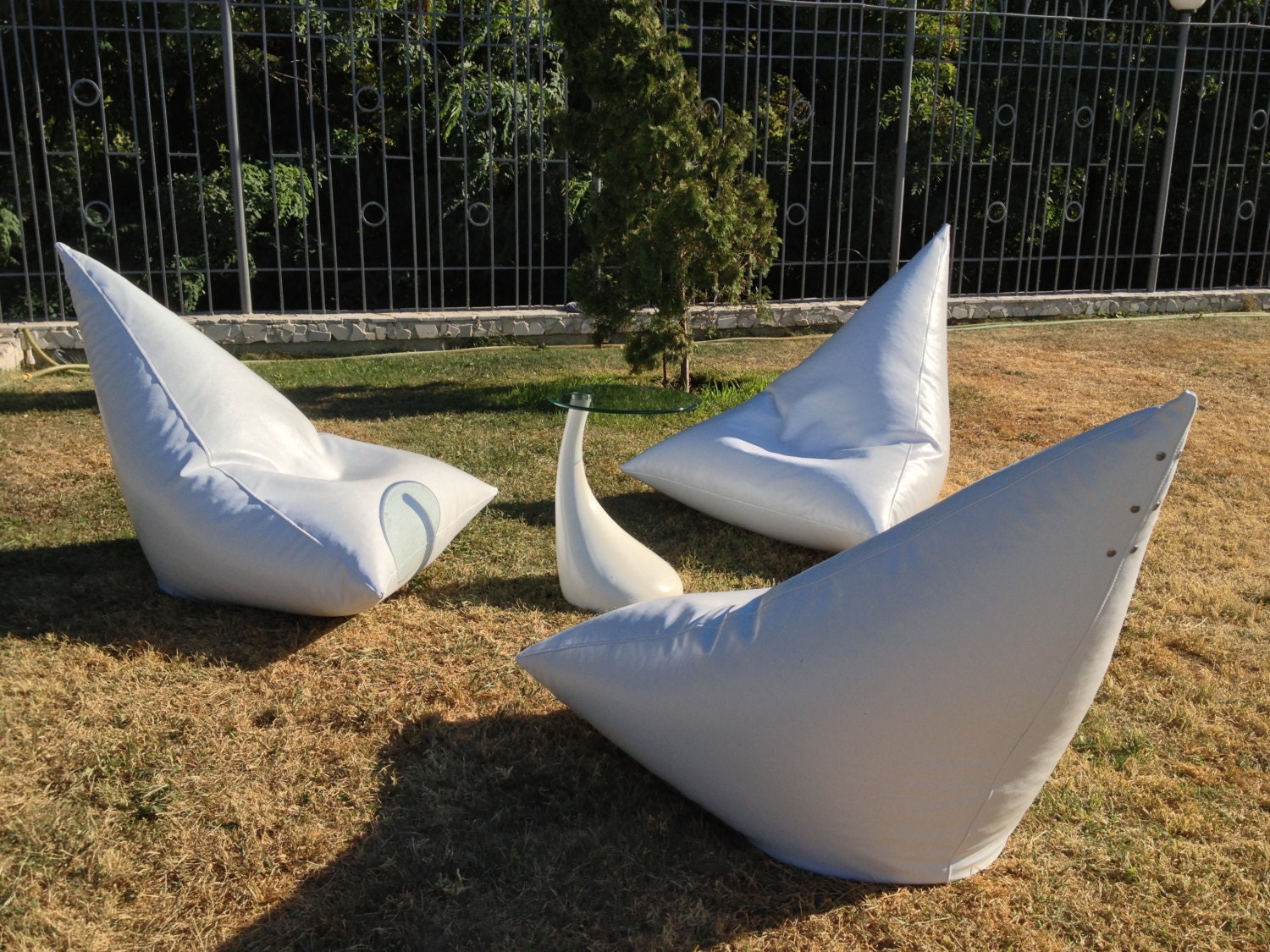 Bean bag chairs pyramid Bean bag chair pyramid by HomeAtmosphere