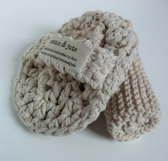 Eco-friendly large crochet body scrubby and one washcloth in 100% natural cotton and jute