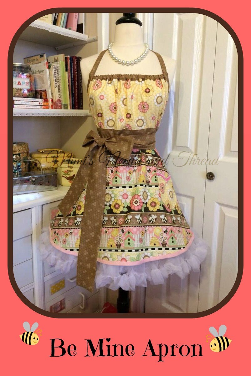 Busy Bee woman's apron by mimisneedle on Etsy