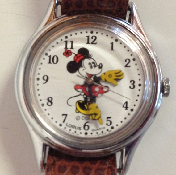 Disney Lorus Minnie Mouse Wristwatch Ladies Silver By Toontime