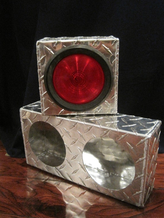 Aluminum TruckTrailer Light Box Dual Round Light by MudDauberMtg