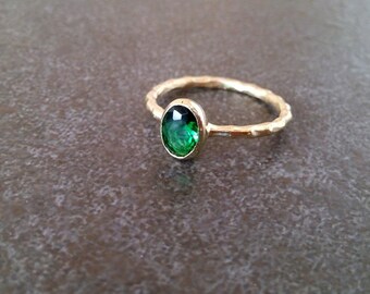 SALE! Oval Emerald Ring, Thin Stackable Ring, Gemstone Ring,Stacking Ring,Green Ring, Bridal Ring,Gold Ring