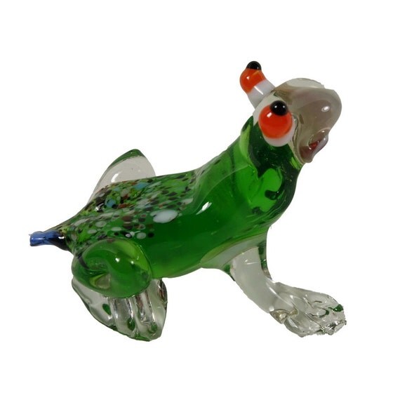 Green Frog Glass Figurine Art Glass Hand Blown 3 inch x 2 inch