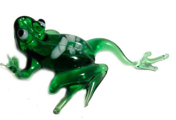 blown glass frogs