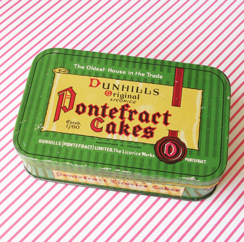 Charming Vintage British Tin...Pontefract Licorice Cakes