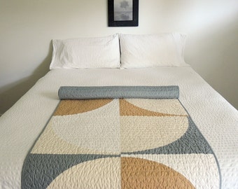 Modern Quilt - Geometric Runner - The Erwin