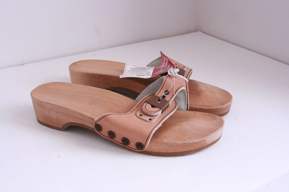 Vintage Dr. Scholls wooden sandals by fuzzymama on Etsy