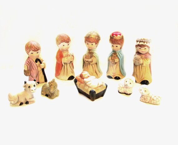vintage nativity scene ceramic porcelain christmas figurines vintage nativity scene ceramic porcelain christmas figurines