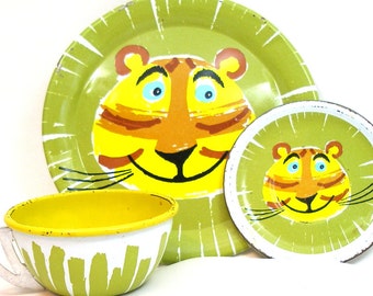 Smiling Tiger Tin Toy Tea Setting, 3 piece set.