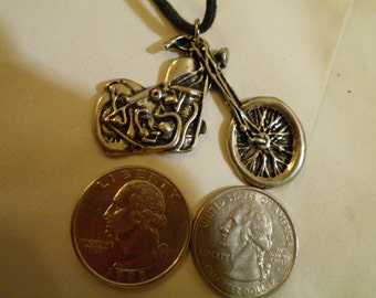bling pewter metal motorcycle charm biker tribe wild rider dirt pimp thug gang hip hop 30 inch leather necklace jewelry
