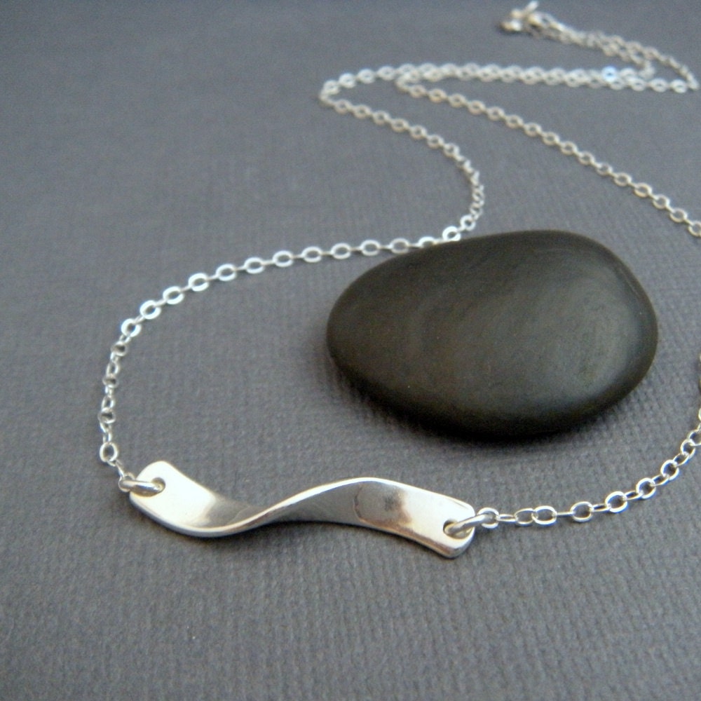 medium silver twisted bar necklace. small silver twist