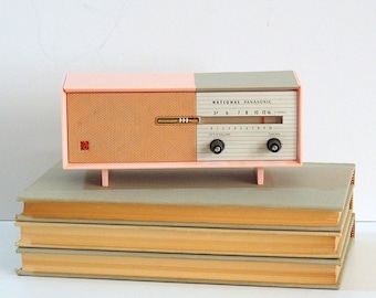 Vintage AM Transistor Radio, National Panasonic Model R8, Pink Plastic ...