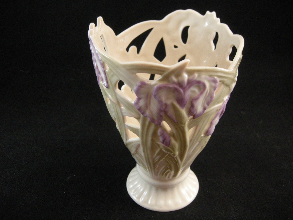 Lenox Porcelain Vase in Iris Pattern