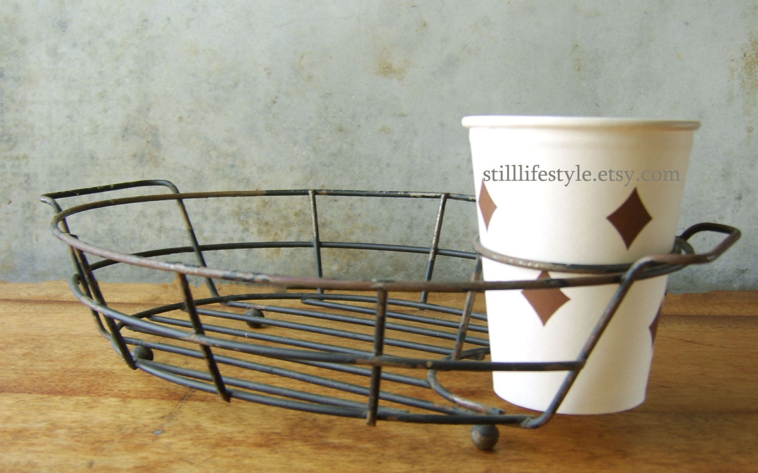 Wire Food Basket. Vintage Wire Tray. Vintage Diner Basket, Wire Serving