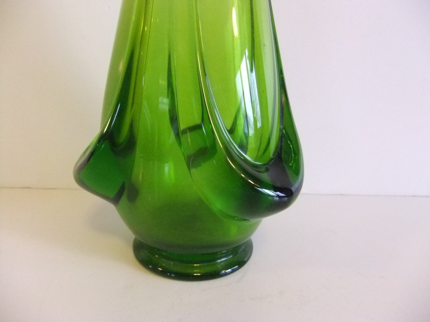 Vintage Vase Green Vase Glass vase Unique vase by NimblesNook