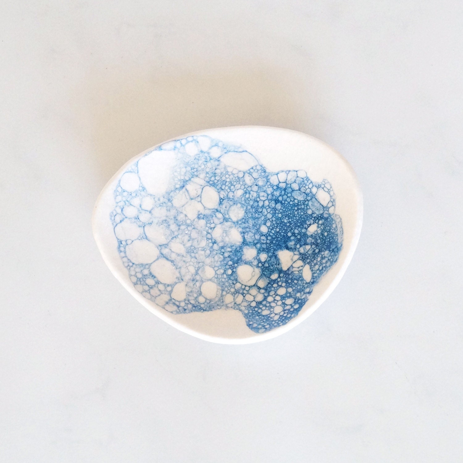 Pebble shape soap dish with cobalt bubbles. White by VanillaKiln