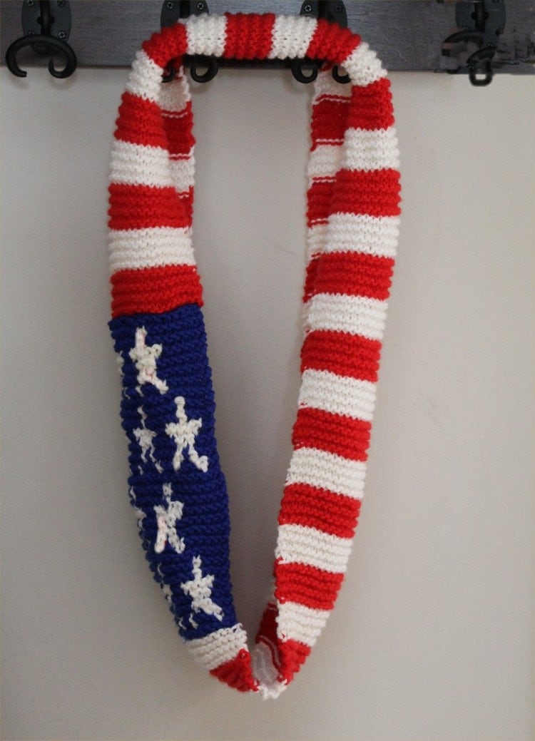 KNITTING PATTERN American Flag Infinity Scarf by theknittingniche