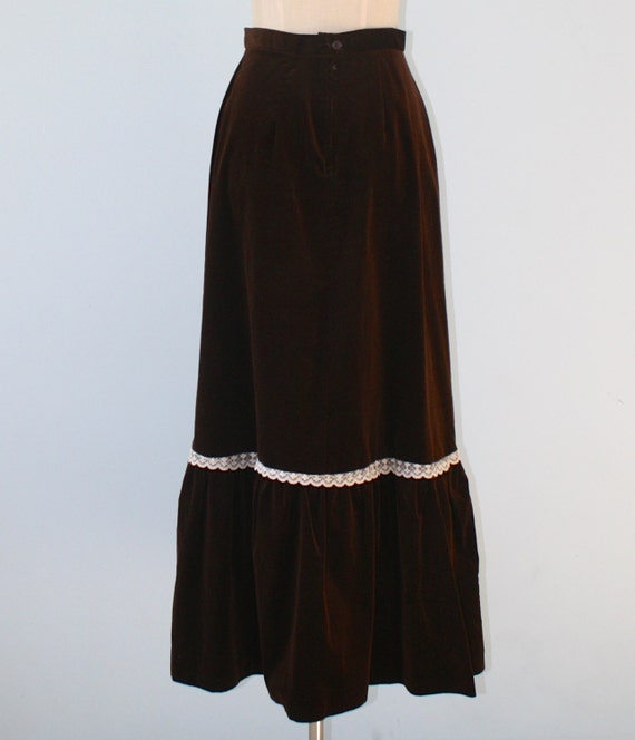 1970s GUNNE SAX Style Brown Velvet Skirt . Vintage Boho Hippie