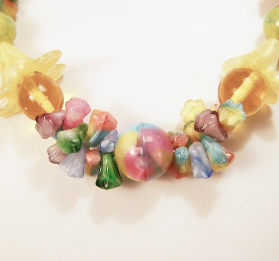 Vintage Art Glass Flower Bead Necklace Czech or Germany Pastel