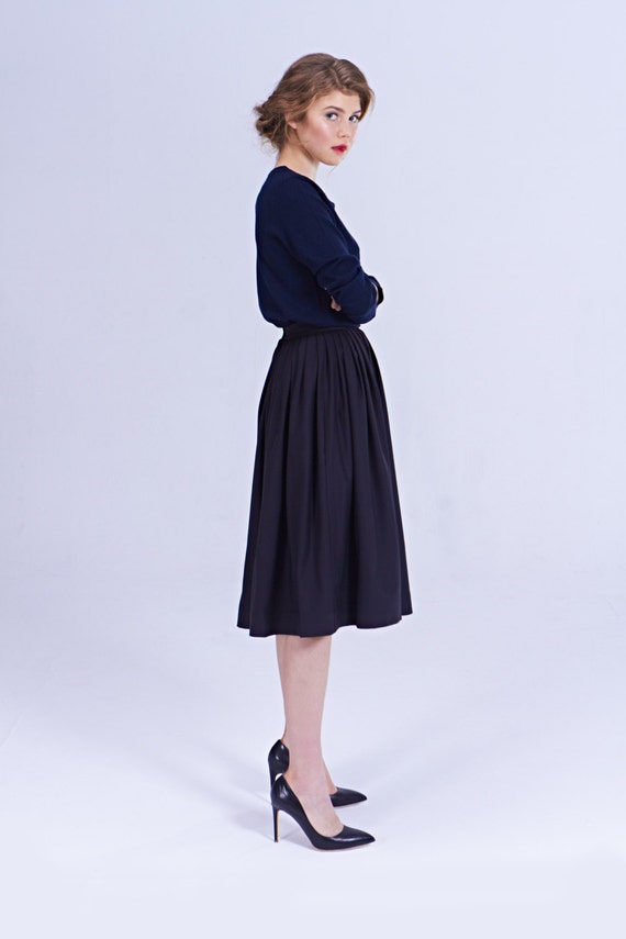 50s style black skirt
