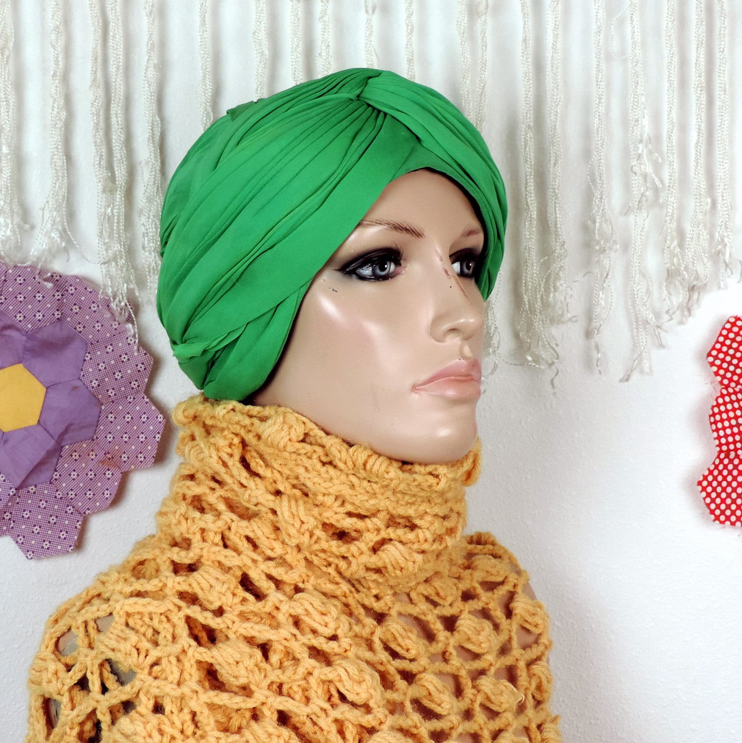 Beautiful Green Silk Turban 1960s Vintage Turban Head Wrap Hat