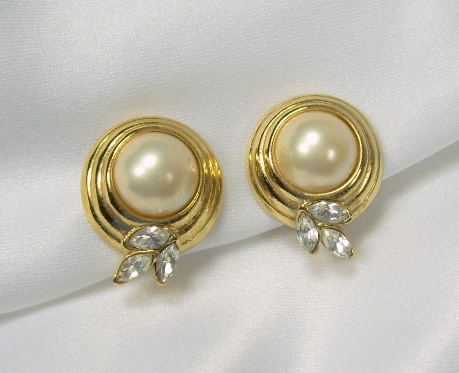 Trifari Earrings Rhinestones Faux Pearl Gold by ReVampingVintage