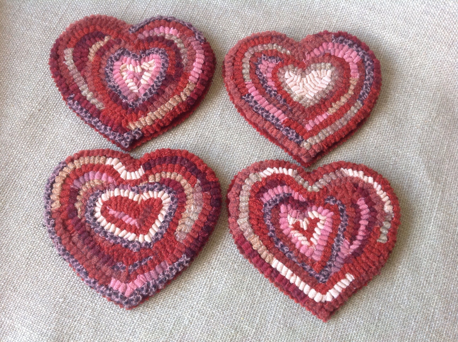 Rug Hooking Pattern, Heart Mug Rugs, J872, Primitive Hearts, Folk Art 