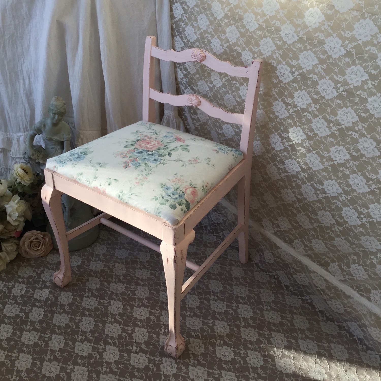 Vintage Vanity Seat Pink Chair Vanity Bench Pink and white