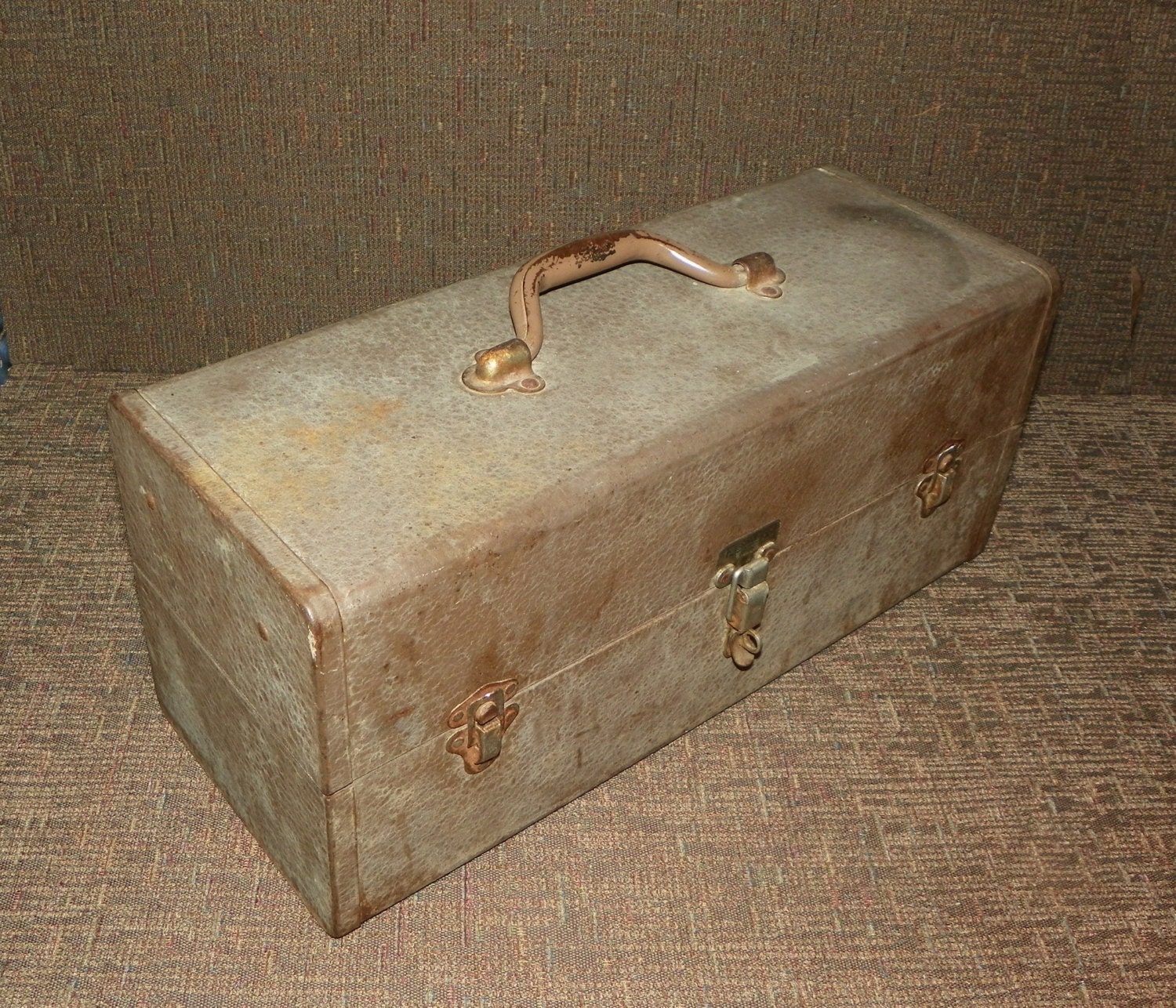 Kennedy Locking Metal Tackle or Tool Box w/ Metal Handle