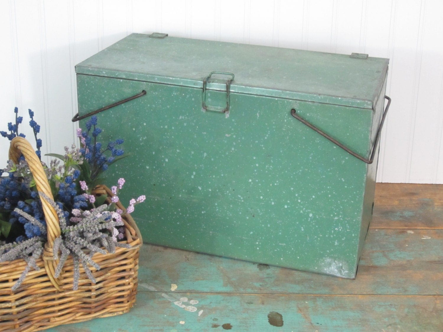 Vintage/Antique Ice Chest Metal Ice Box Cooler 2 Inner