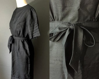 1950s 1960s black sleek silk wiggle dress / 50s 60s coacktail party dress / 50s little black dress / lbd / M