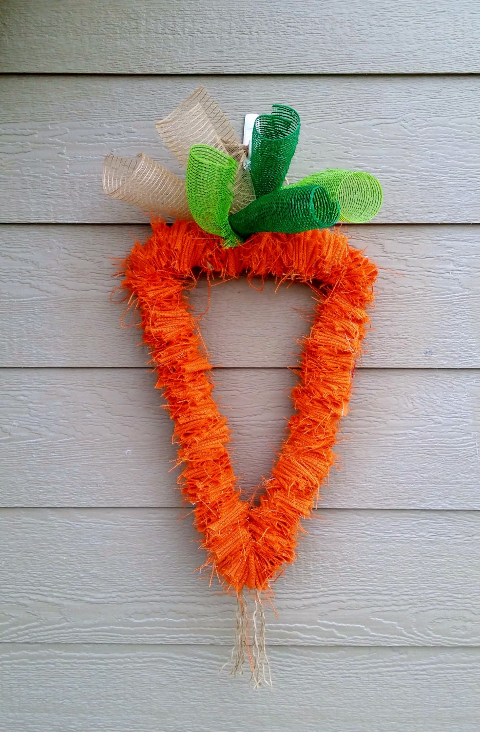 burlap-carrot-wreath-easter-wreath-spring-wreath-by-redrobynlane