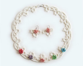 Tatting jewelry,Hand tatting necklace,lightweight, natural colors,a delicate flower lace accessory,colorful beads,tatting earrings