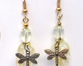 crackle quartz pale yellow, brass dragonfly charm, pale citrine ovals earrings