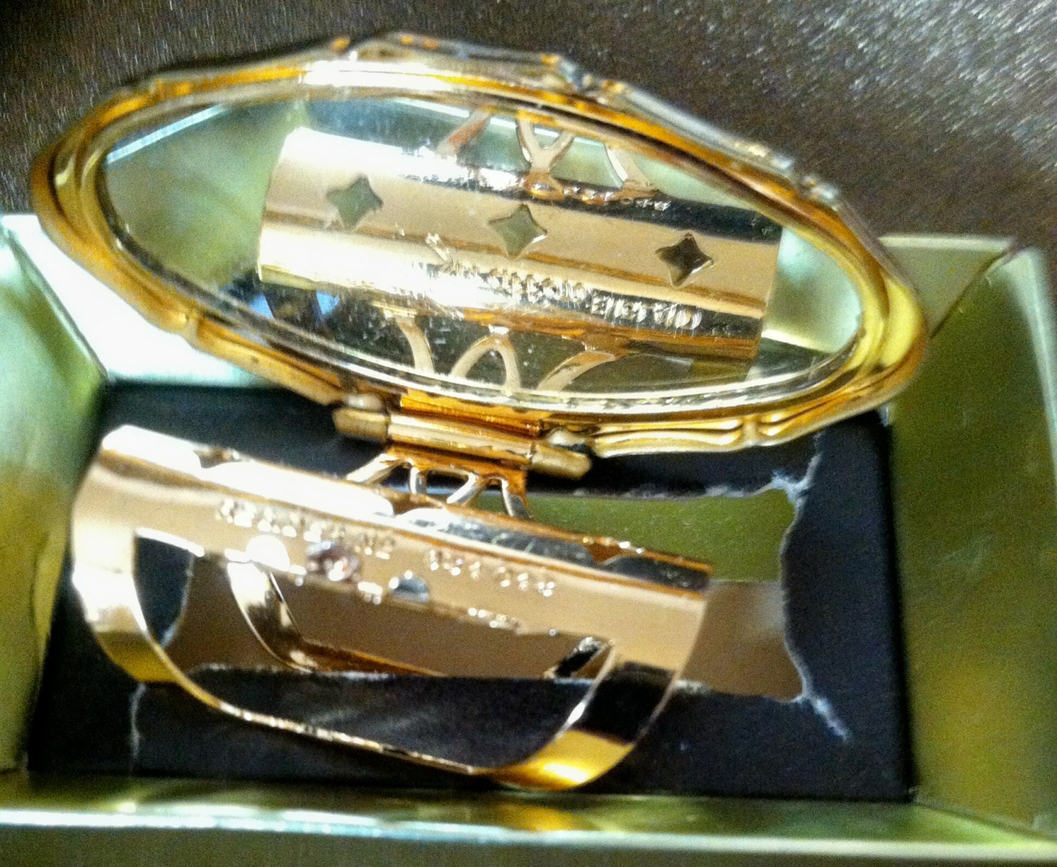 Stratton Lipview No. 934048 Lipstick Holder with Mirror