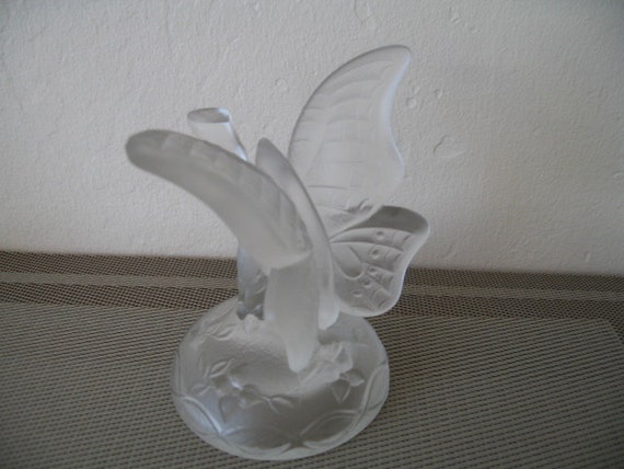 fenton butterfly figurine