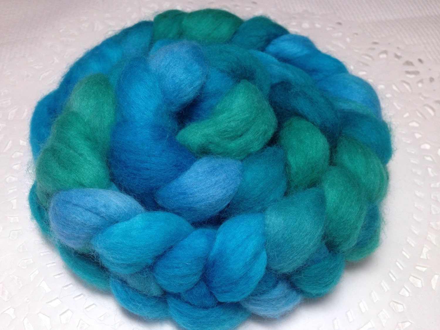 Hand dyed Merino wool roving. Aqumarine by EweSewColorful on Etsy