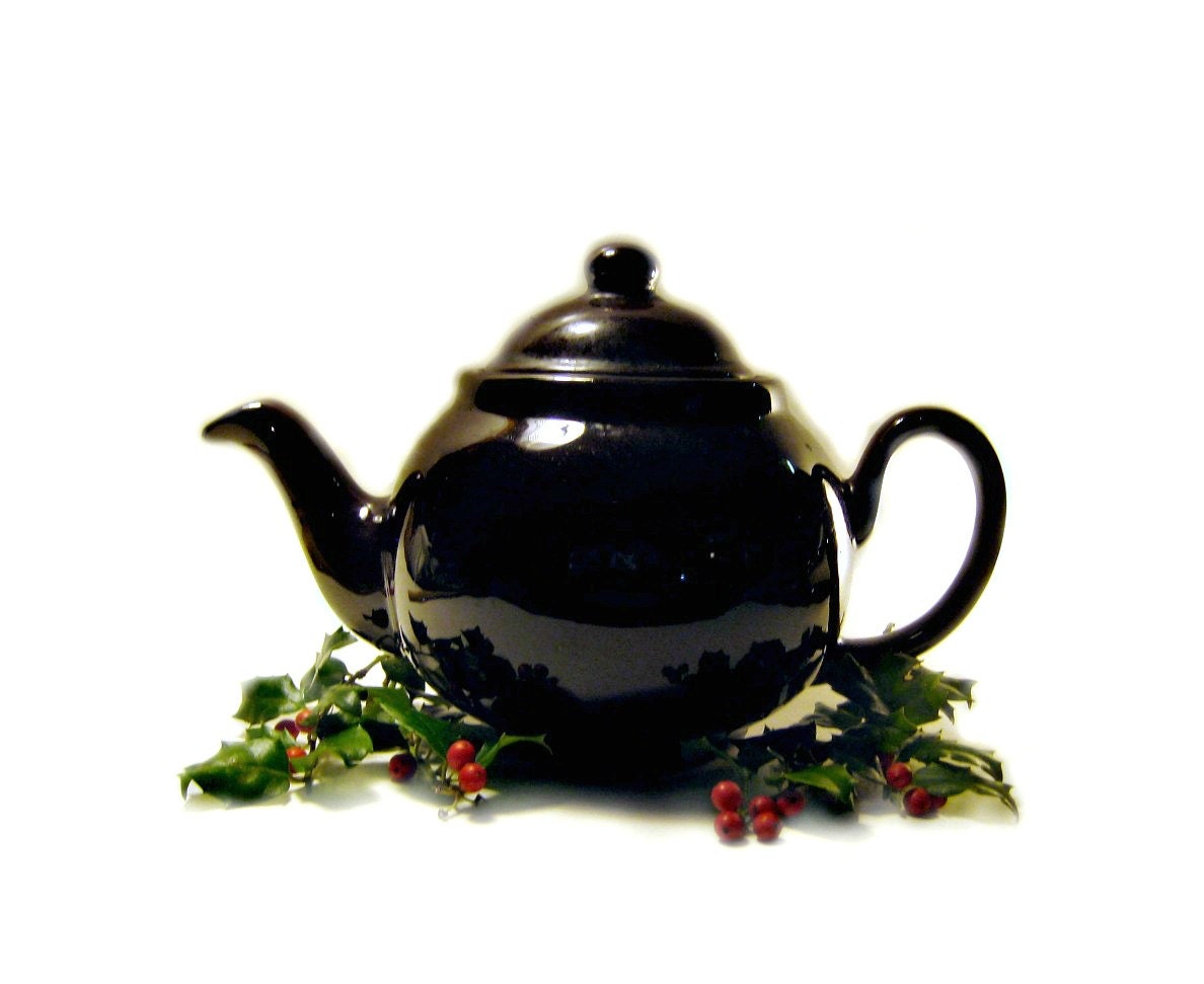 Traditional Brown English Teapot 6 Cup Mid century Made in