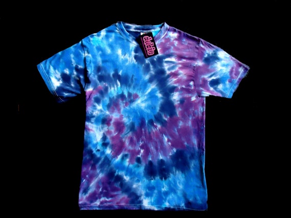 women's purple tie dye shirt