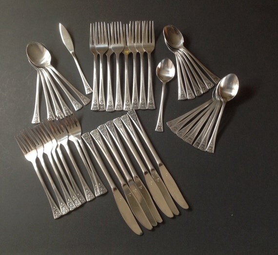 Vintage Mid Century Northland Stainless Flatware by UrbanMercado