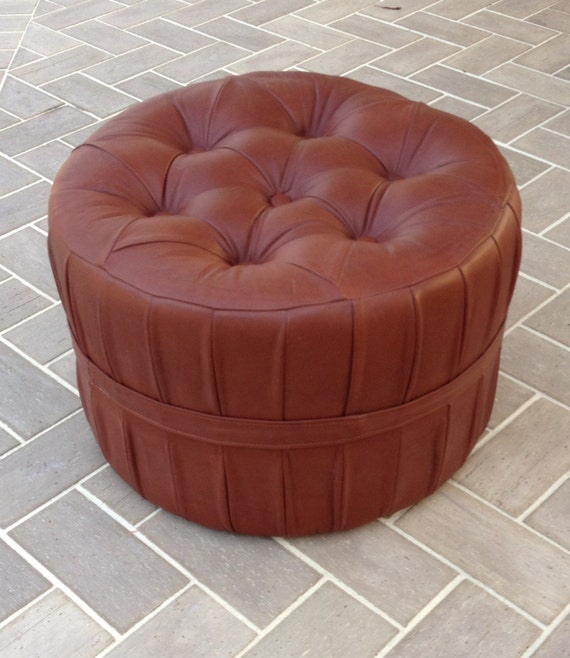 Vintage 1960s Retro Mod 19 Round Ottoman Hassock by TheVintageTour