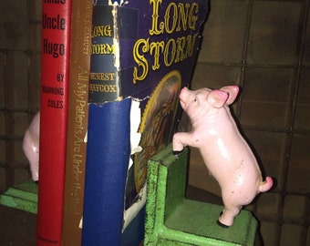 Vintage Cast Iron Pig Bookends